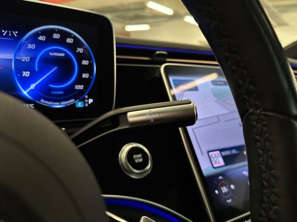 Mercedes-Benz EQS 2022 Musta