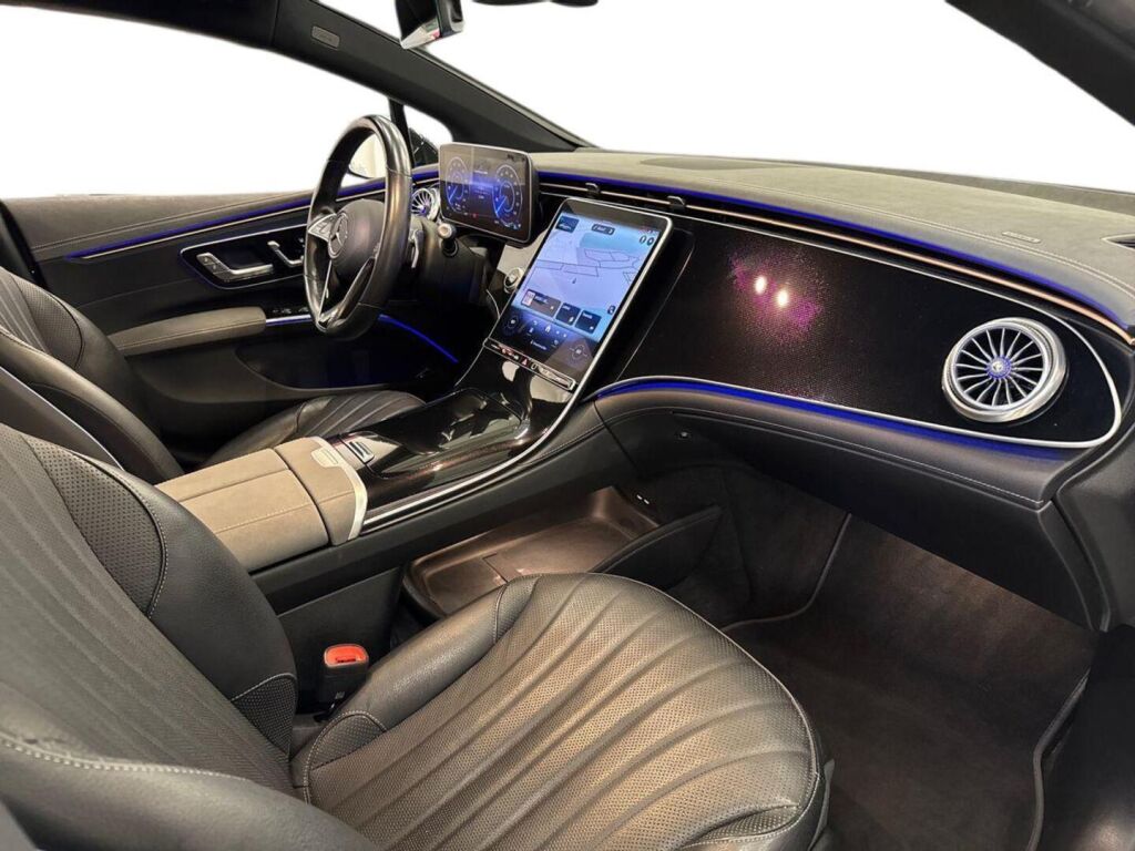 Mercedes-Benz EQS 2022 Musta