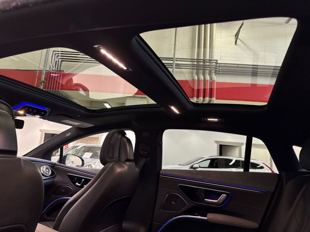 Mercedes-Benz EQS 2022 Musta