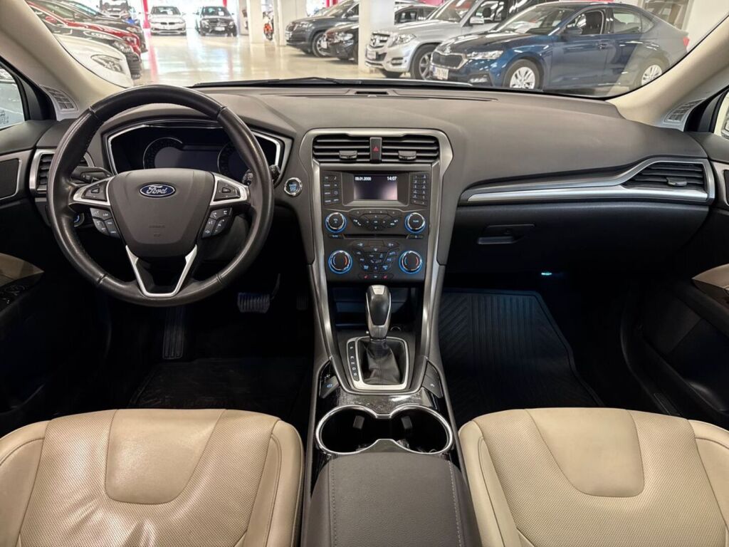 Ford Mondeo 2015 Valkoinen