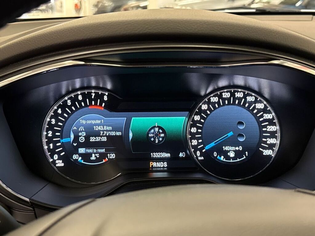 Ford Mondeo 2015 Valkoinen