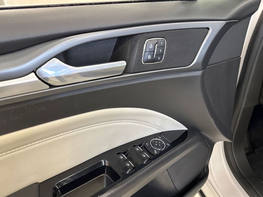 Ford Mondeo 2015 Valkoinen