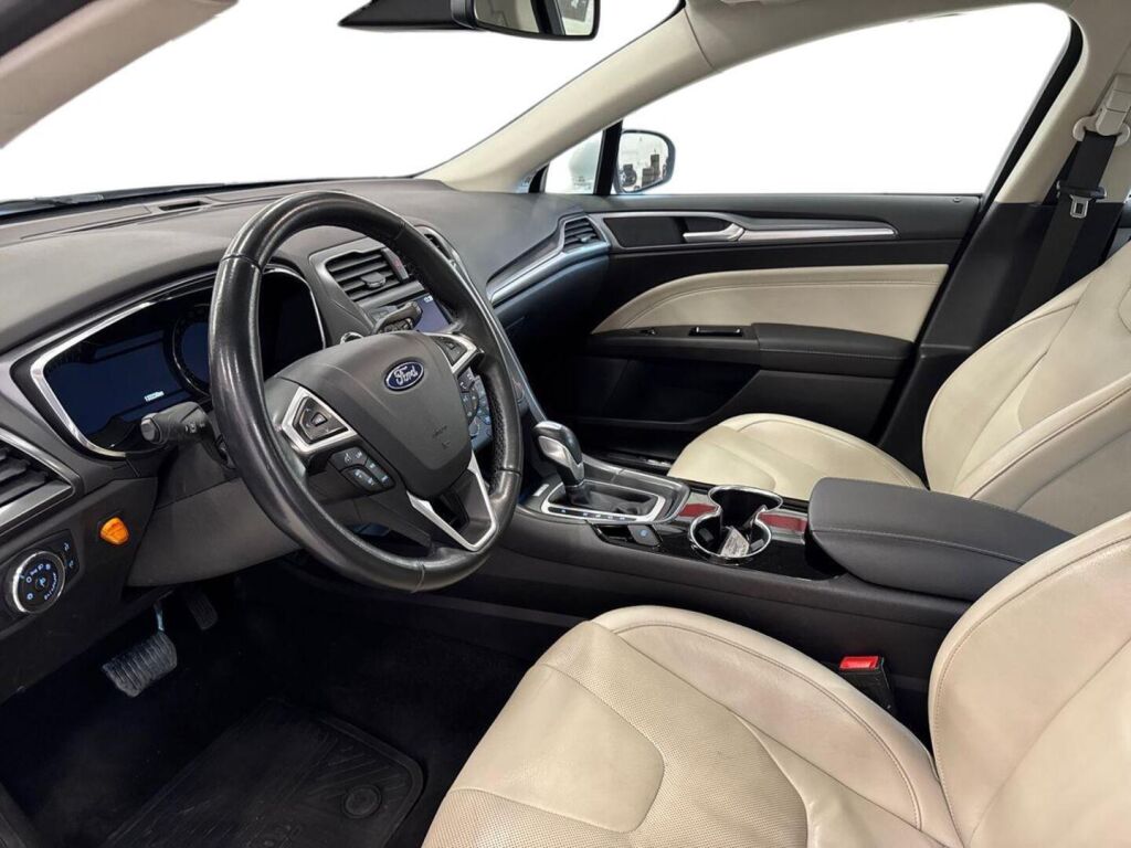 Ford Mondeo 2015 Valkoinen