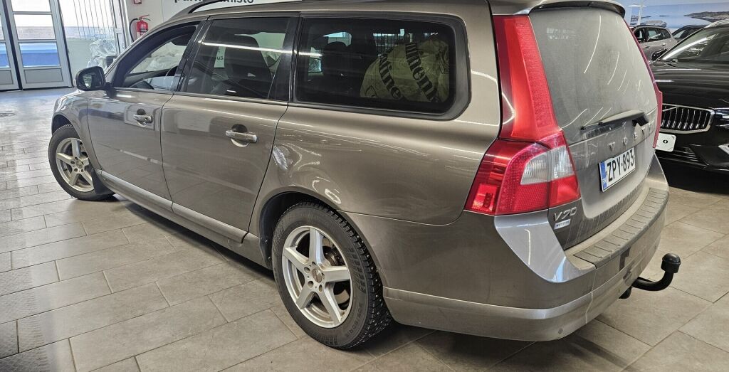 Volvo V70 2008 Harmaa