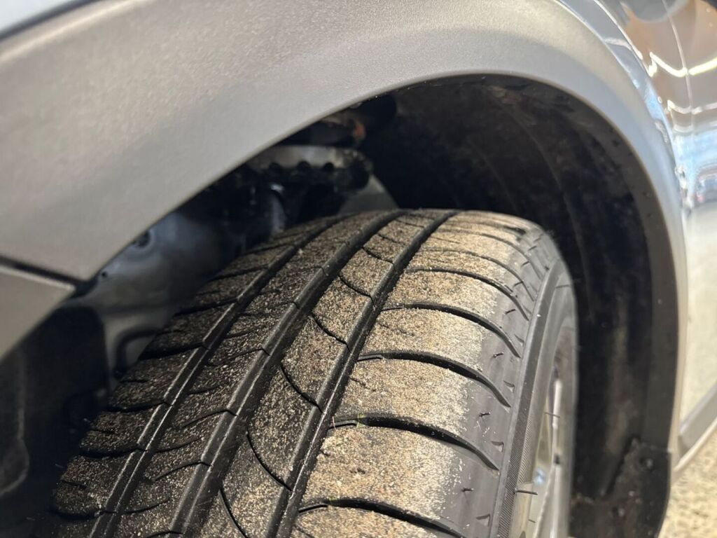 Kia XCeed 2026 Harmaa