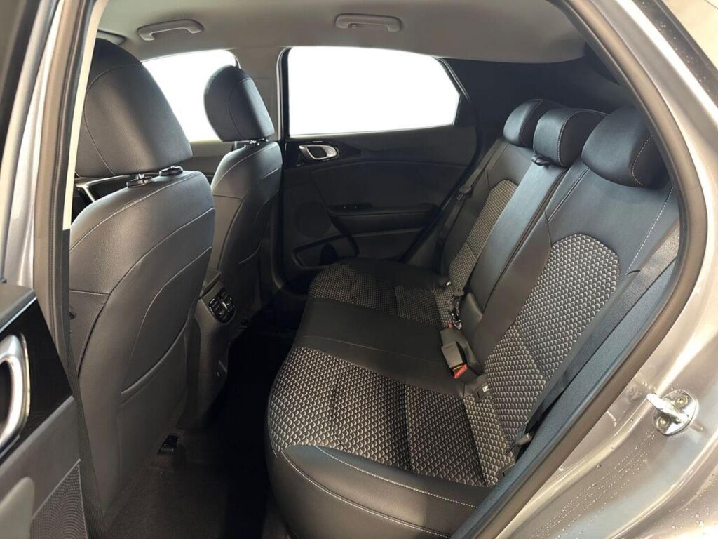Kia XCeed 2026 Harmaa