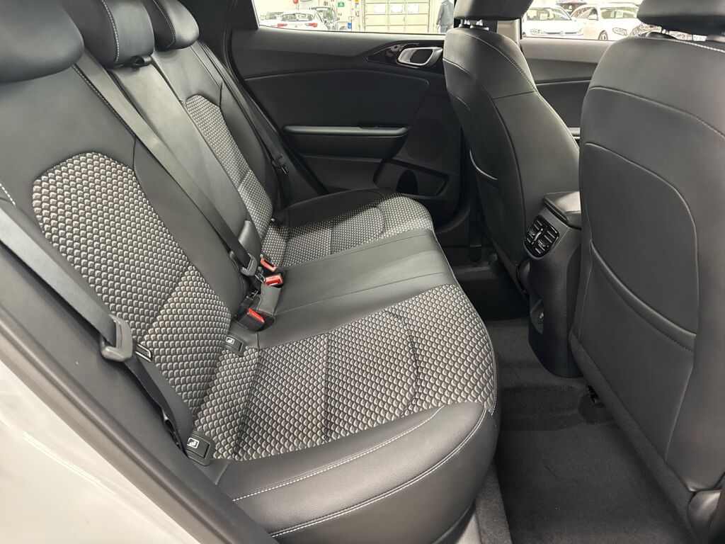 Kia XCeed 2026 Valkoinen
