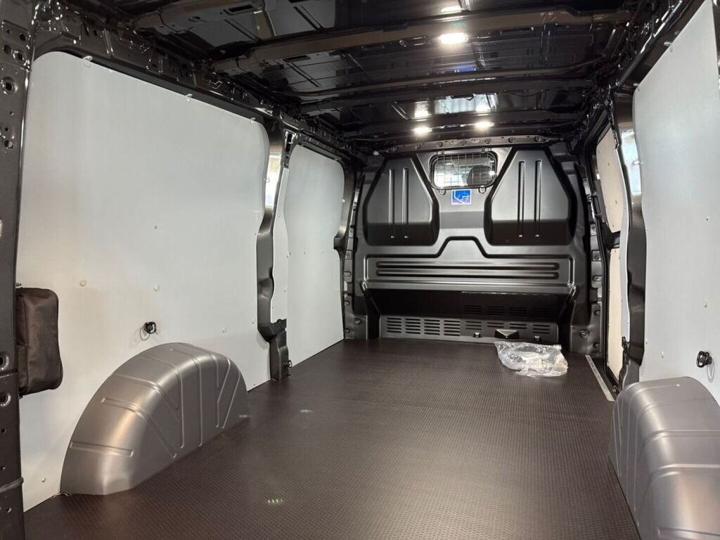 Ford Transit Custom 2026 Chrome Blue