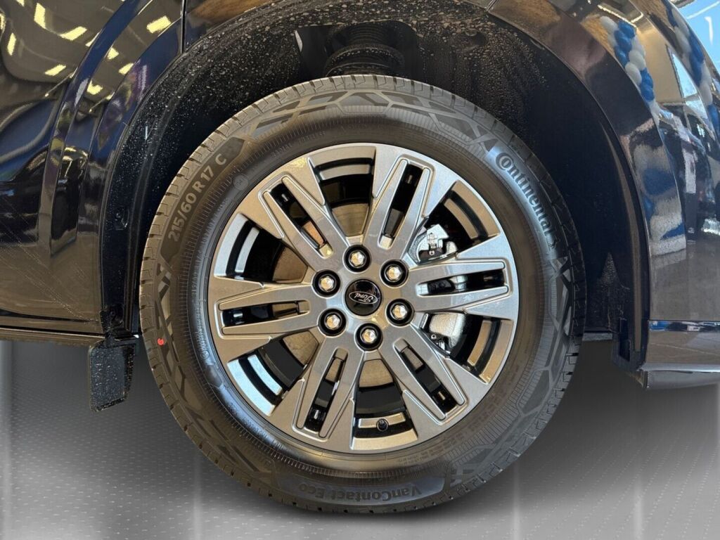 Ford Tourneo Custom 2026 Agate Black