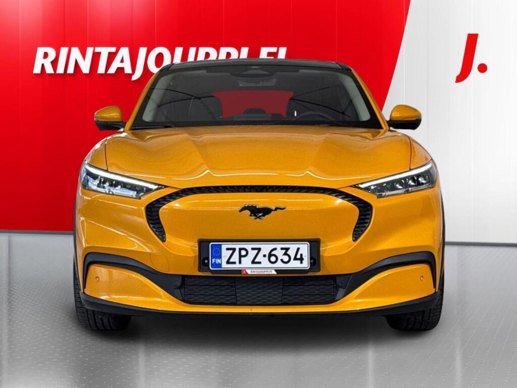 Ford Mustang Mach-E 2022 Oranssi
