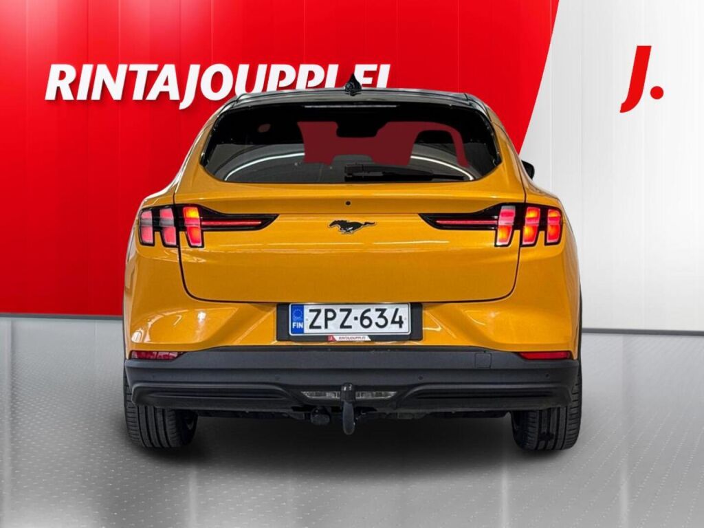 Ford Mustang Mach-E 2022 Oranssi