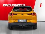 Ford Mustang Mach-E 2022 Oranssi