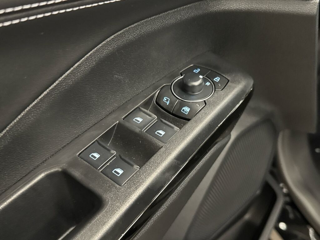 Ford Puma 2026 Musta