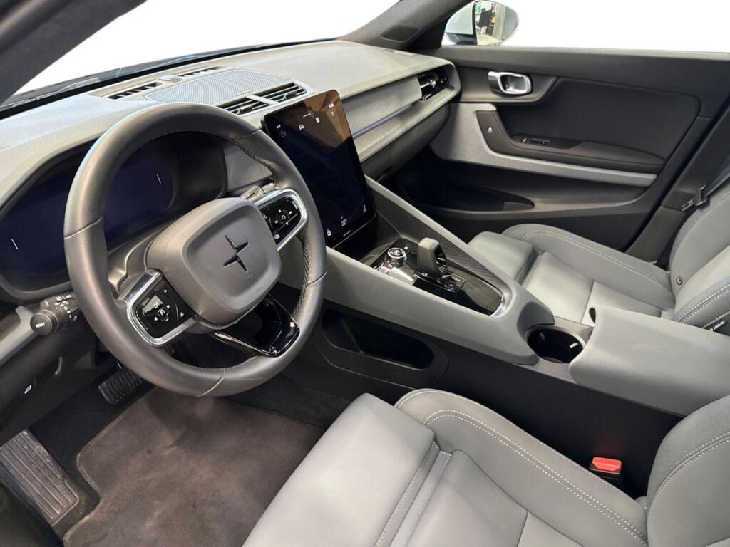 Polestar 2 2023 