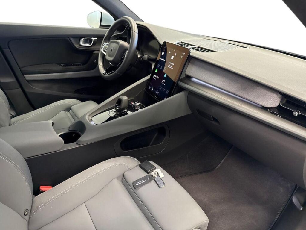 Polestar 2 2023 