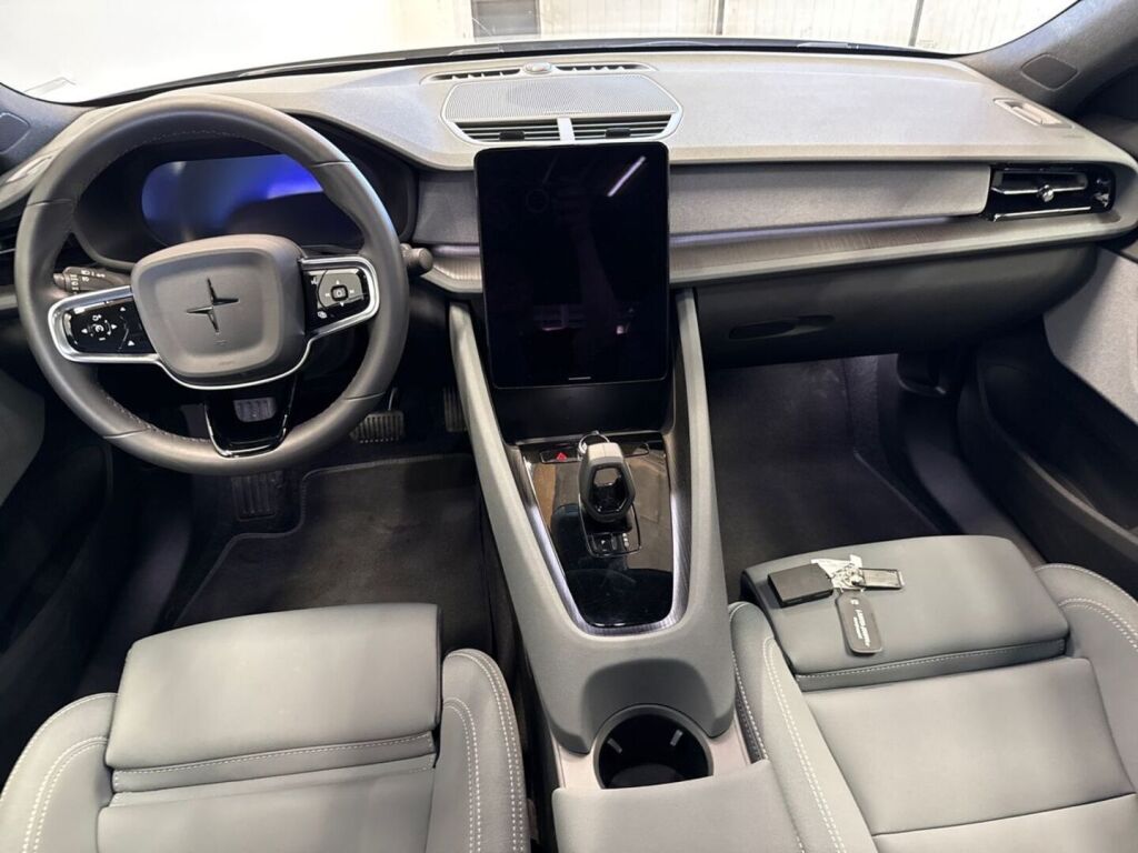 Polestar 2 2023 