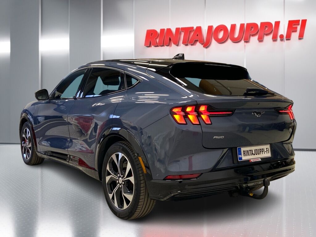 Ford Mustang Mach-E 2022 