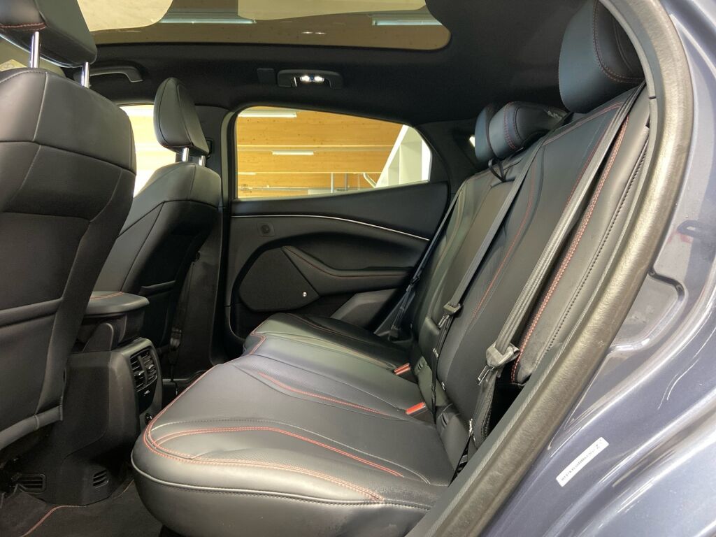 Ford Mustang Mach-E 2022 