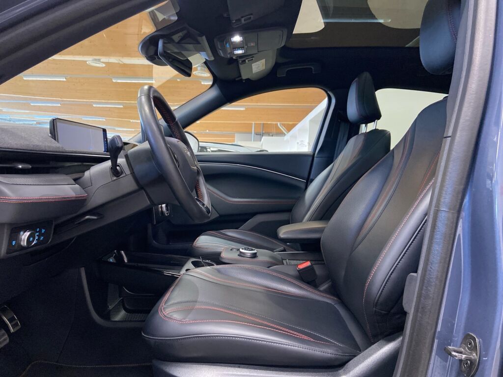 Ford Mustang Mach-E 2022 