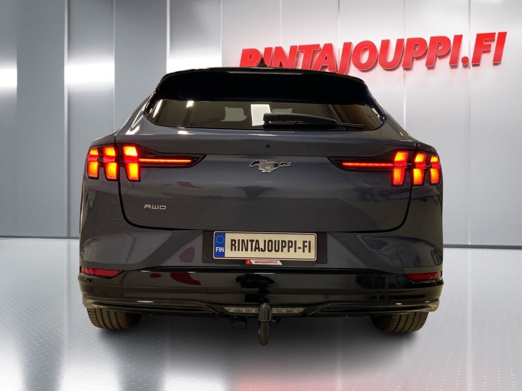 Ford Mustang Mach-E 2022 