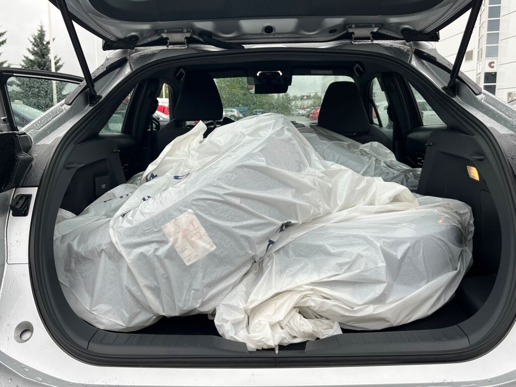 Toyota C-HR 2025 met.hopea