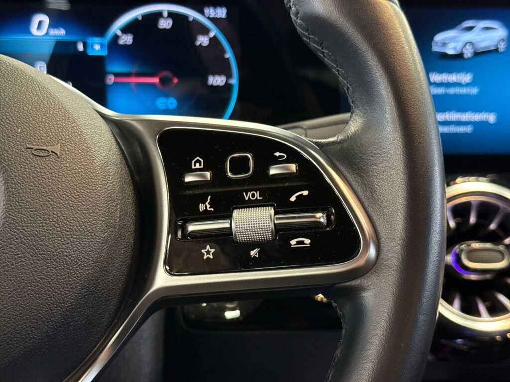 Mercedes-Benz EQA 2022 