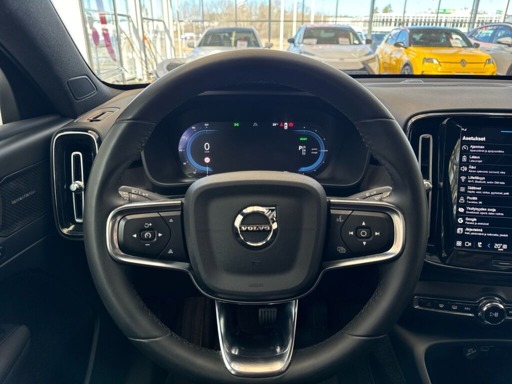 Volvo C40 2023 