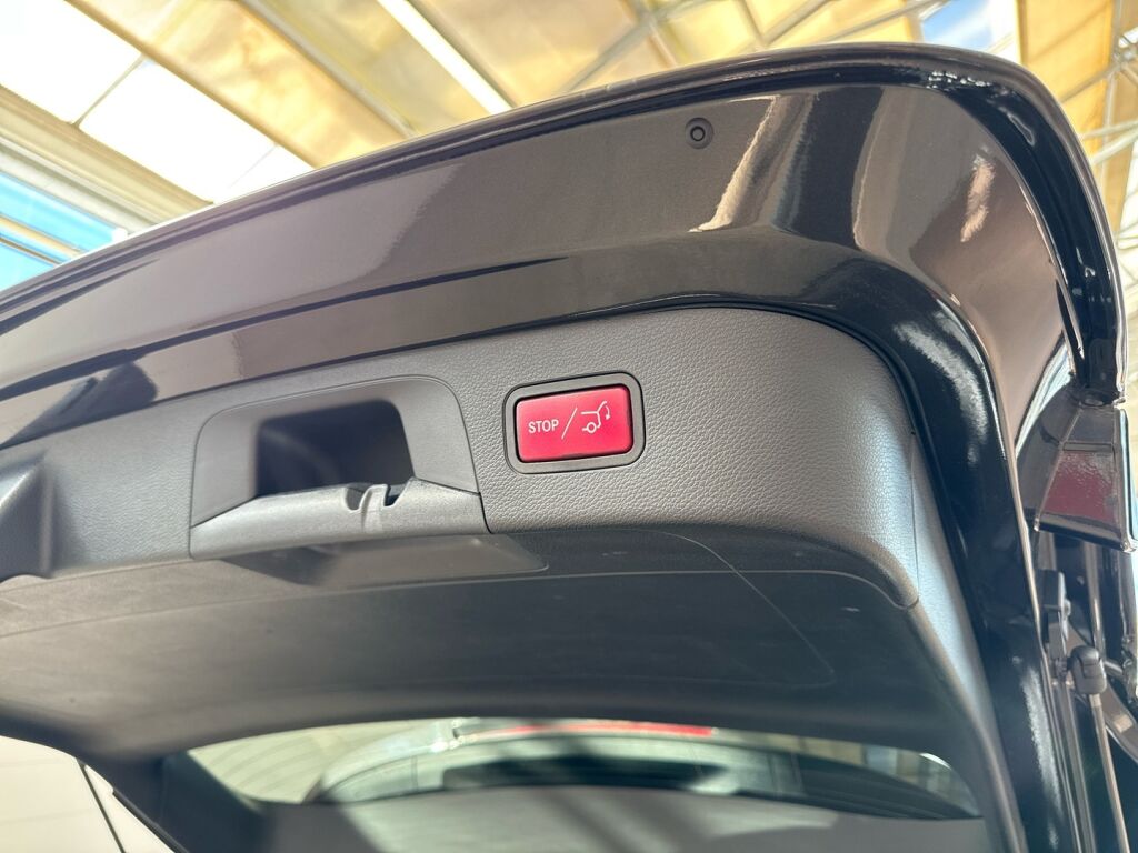 Mercedes-Benz EQC 2023 