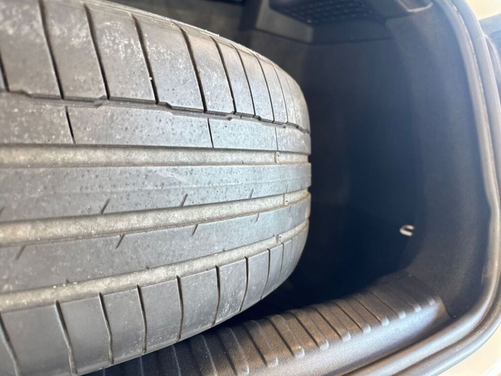 Audi Q4 e-tron 2023 Valkoinen