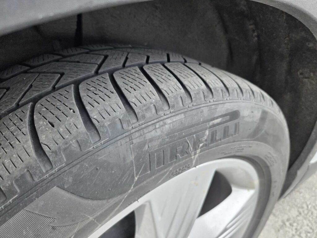 Audi Q4 e-tron 2023 Valkoinen