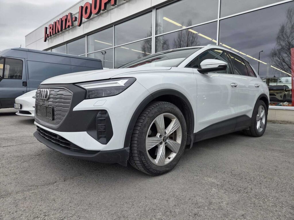 Audi Q4 e-tron 2023 Valkoinen