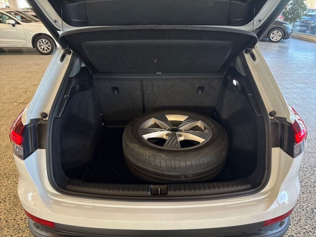 Audi Q4 e-tron 2023 Valkoinen