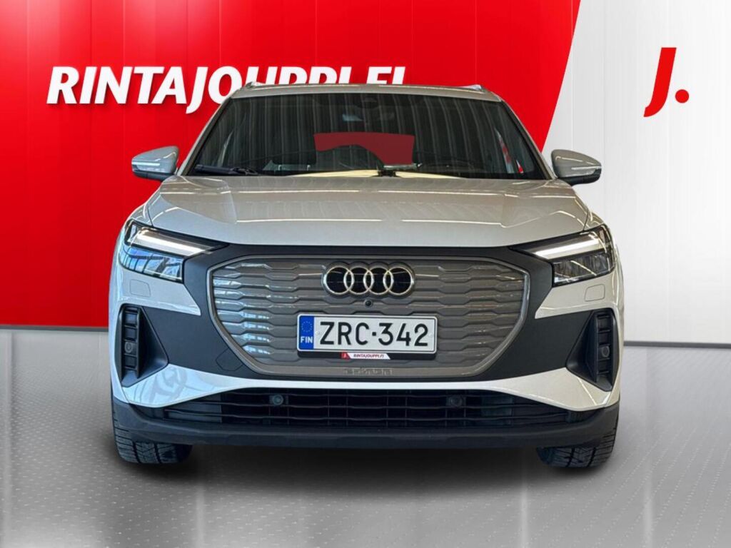 Audi Q4 e-tron 2023 Valkoinen
