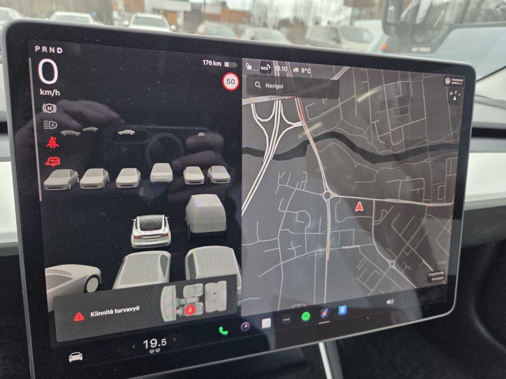 Tesla Model 3 2020 Valkoinen