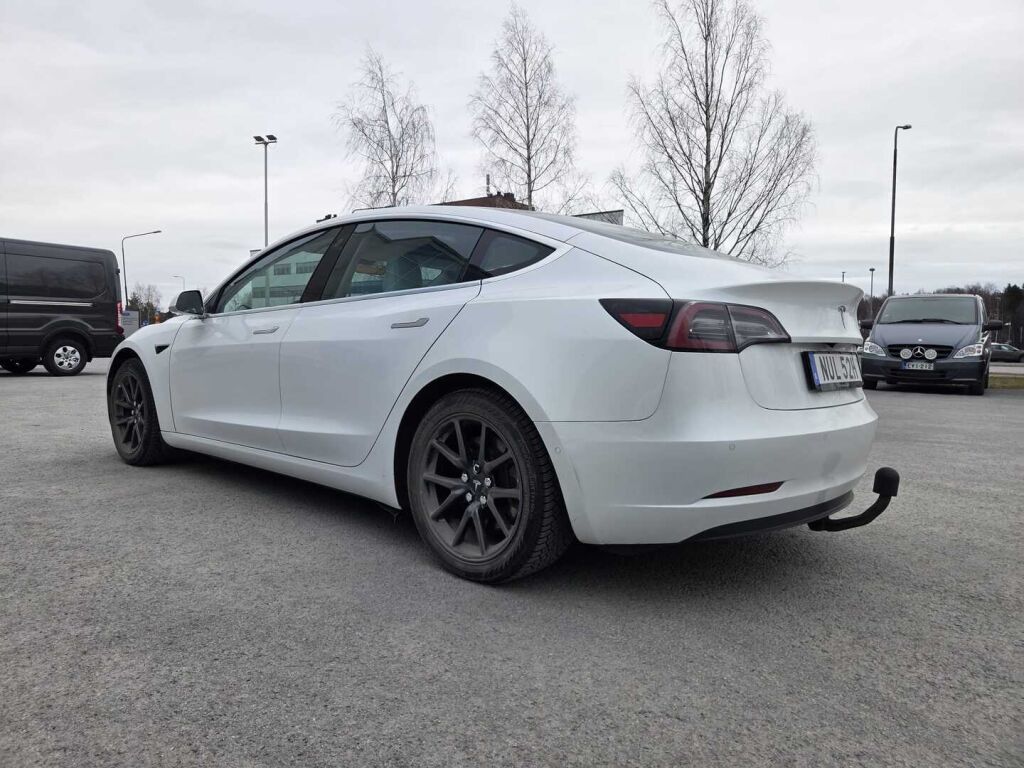 Tesla Model 3 2020 Valkoinen