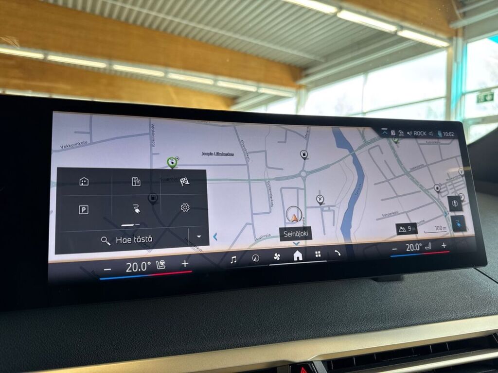 BMW iX 2023 Punainen