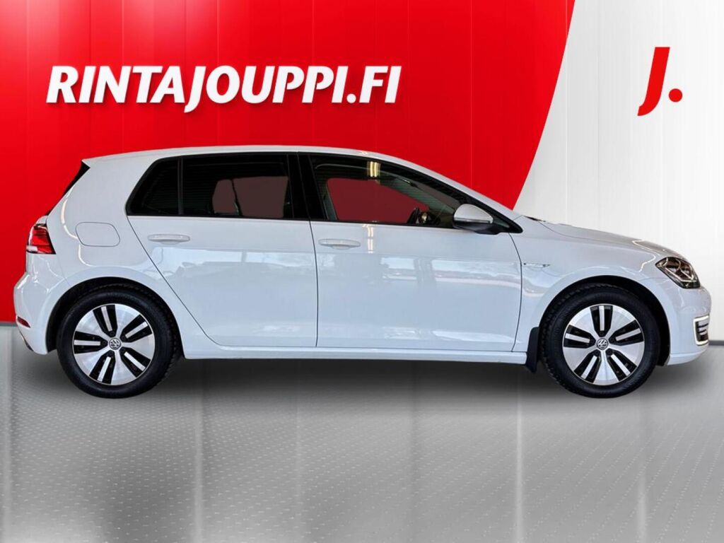 Volkswagen Golf 2019 Valkoinen