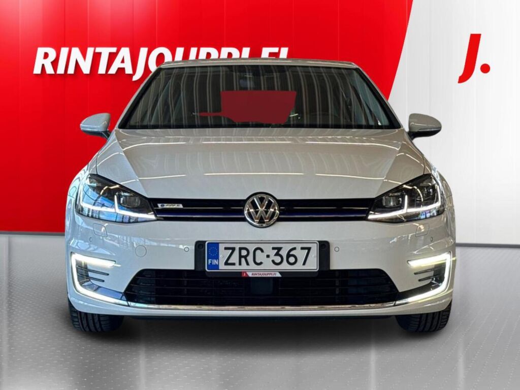 Volkswagen Golf 2019 Valkoinen