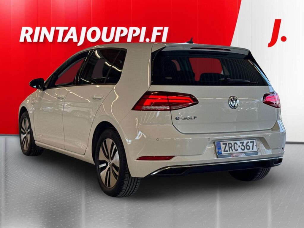 Volkswagen Golf 2019 Valkoinen