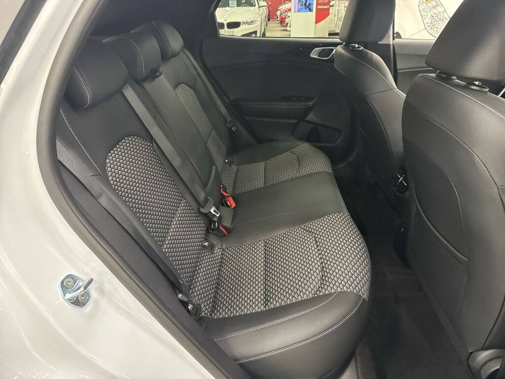 Kia XCeed 2026 Valkoinen