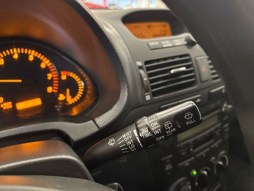 Toyota Avensis 2006 Vihreä