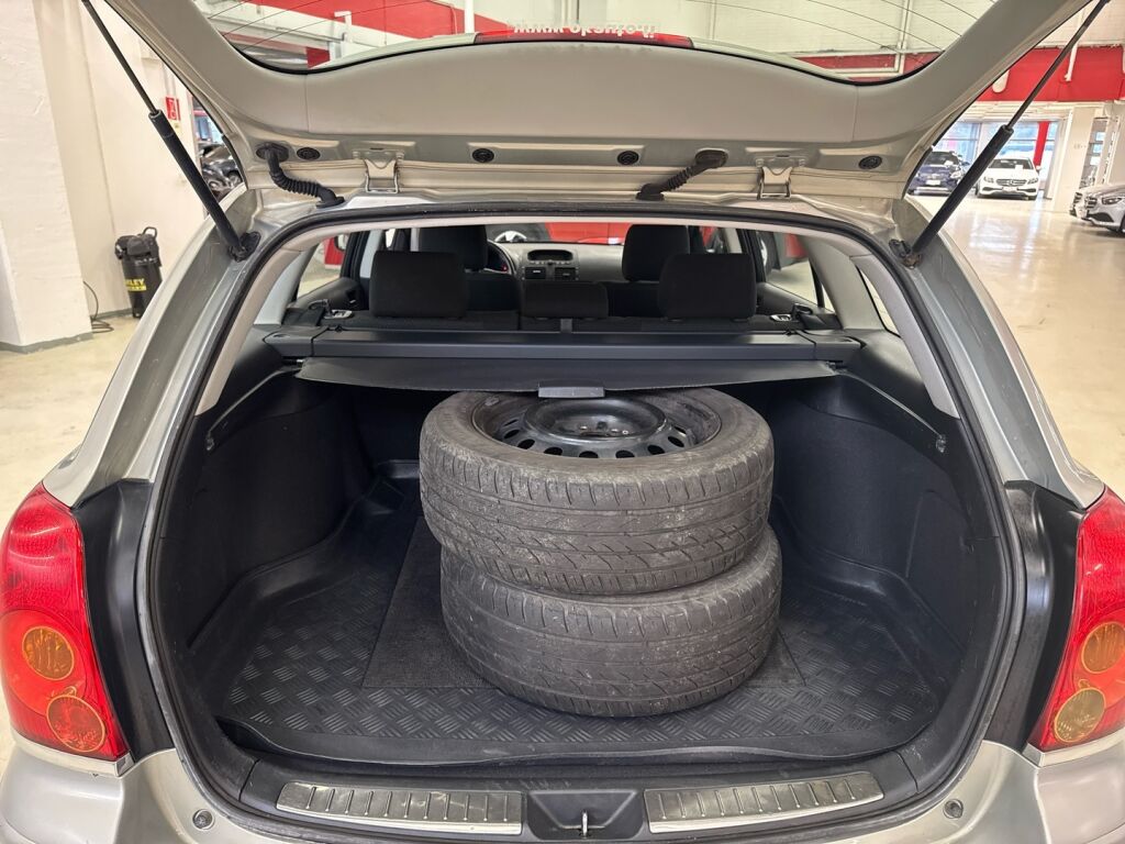 Toyota Avensis 2006 Vihreä