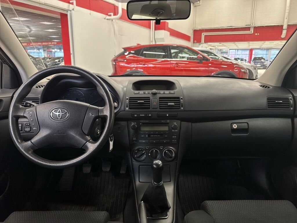 Toyota Avensis 2006 Vihreä