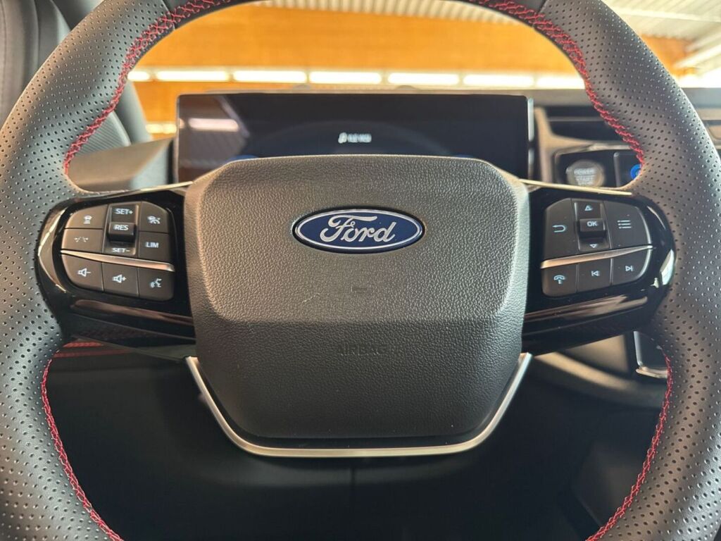 Ford Puma 2026 Fantastic Red