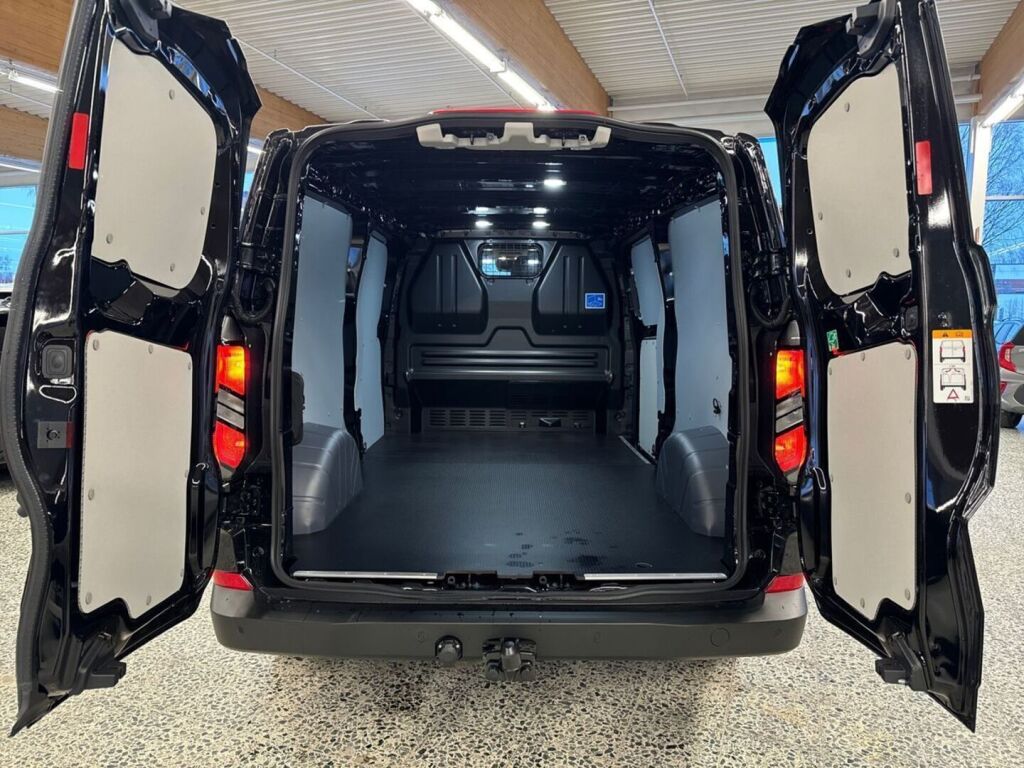 Ford Transit Custom 2026 Musta