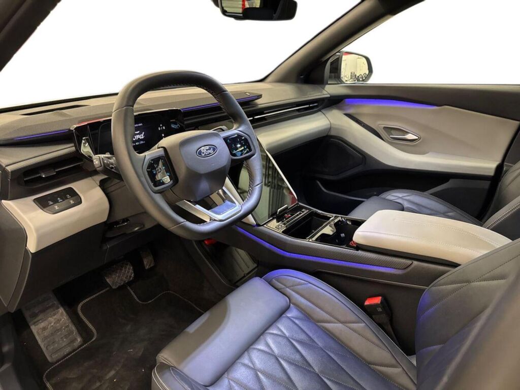 Ford Explorer 2024 Sininen