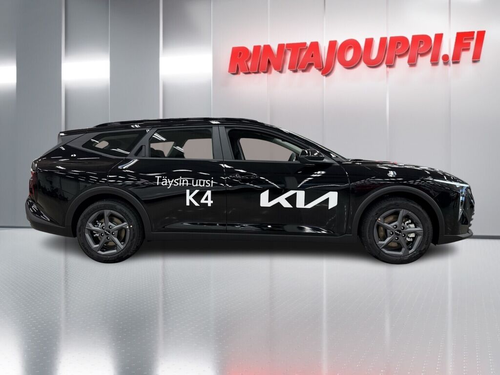 Kia K4 2026 Musta