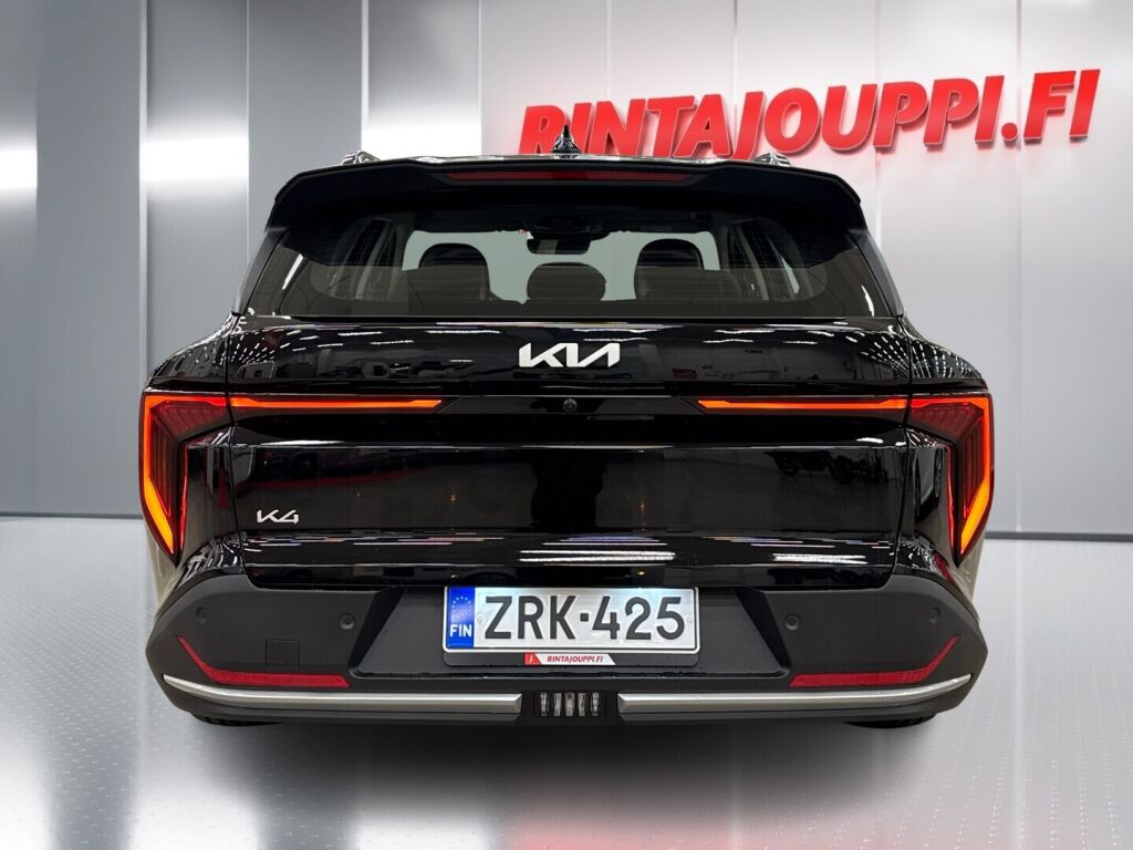 Kia K4 2026 Musta