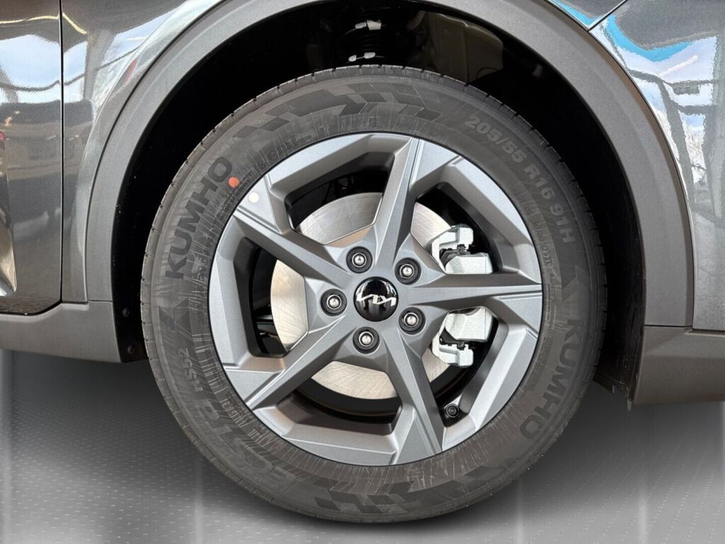 Kia K4 2026 Harmaa