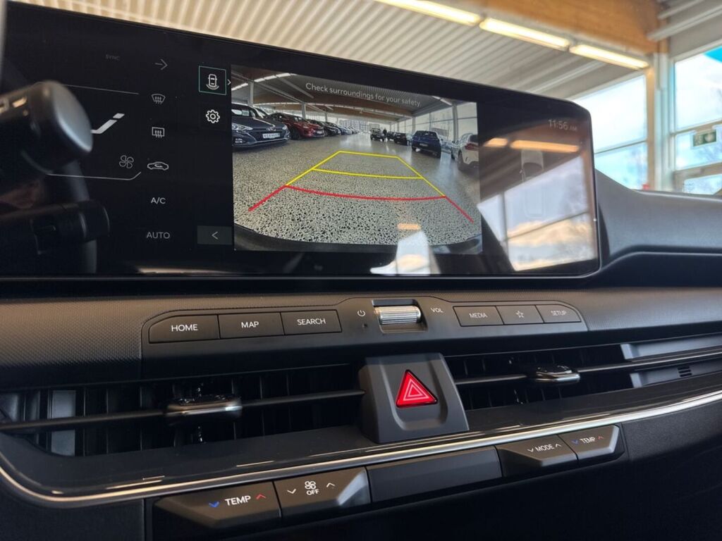 Kia K4 2026 Musta